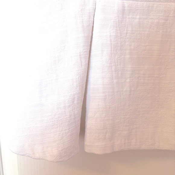 Banana Republic White Peplum Top🤍Textured, Linen like Cotton Sleeveless Lined - Picture 11 of 14